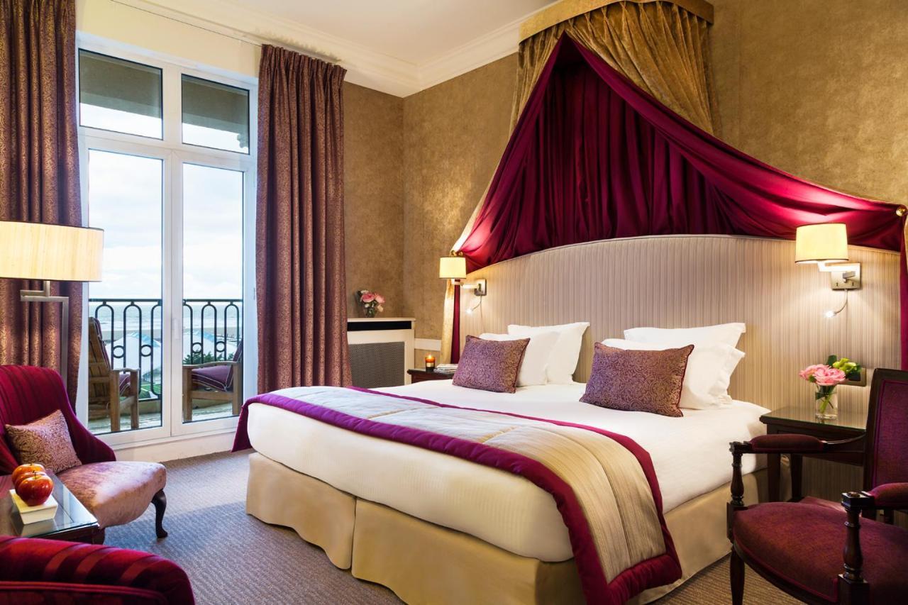 Hotel Barriere Le Royal Deauville Exteriör bild