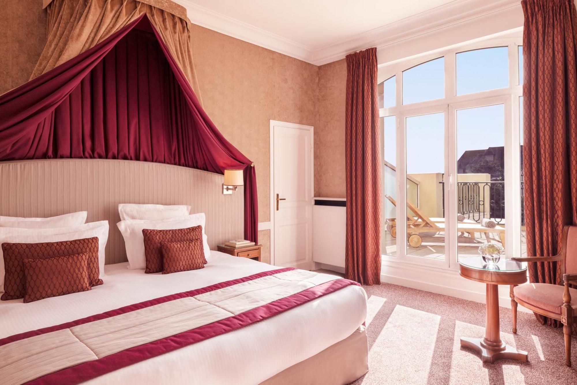 Hotel Barriere Le Royal Deauville Exteriör bild