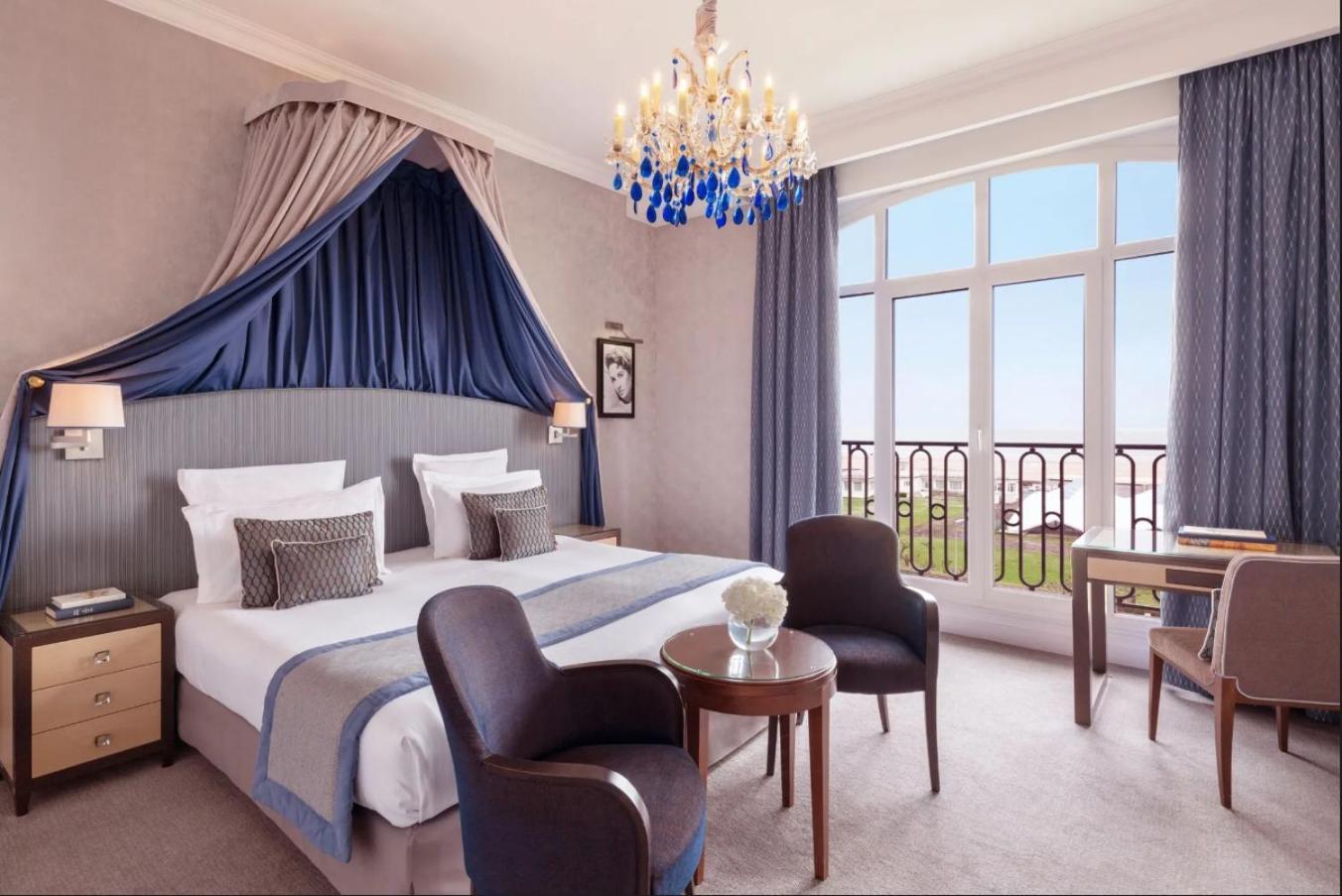 Hotel Barriere Le Royal Deauville Exteriör bild