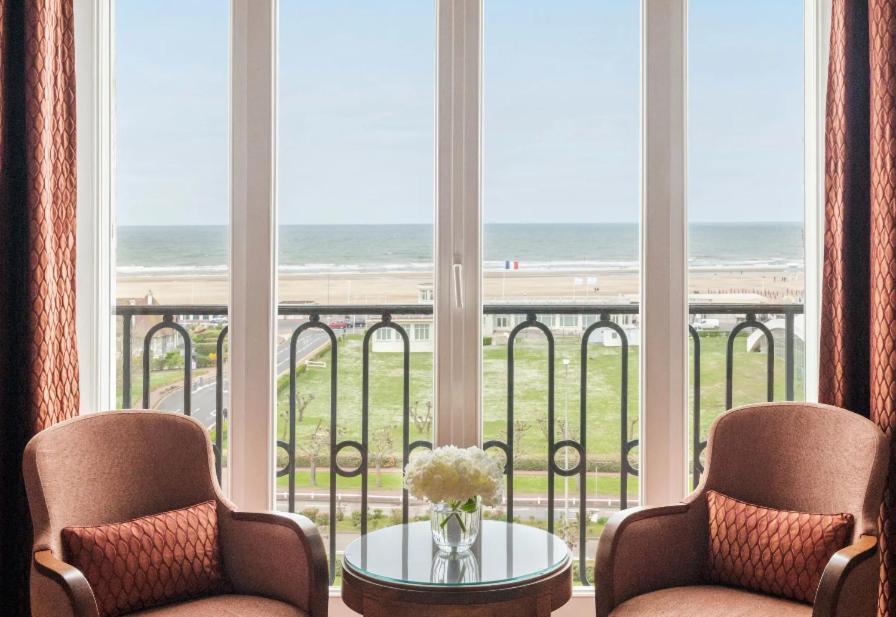 Hotel Barriere Le Royal Deauville Exteriör bild