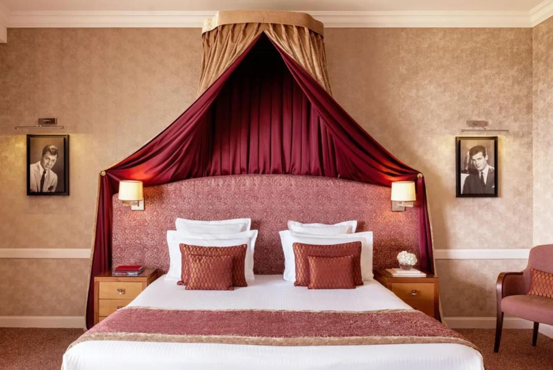 Hotel Barriere Le Royal Deauville Exteriör bild