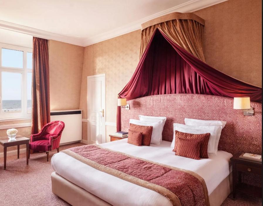 Hotel Barriere Le Royal Deauville Exteriör bild